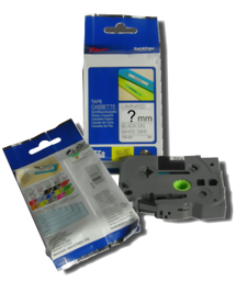 Zeige Details für TZe-241 schwarz auf weiss, 18 mm Bild von TZe-241 schwarz auf weiss, 18 mm